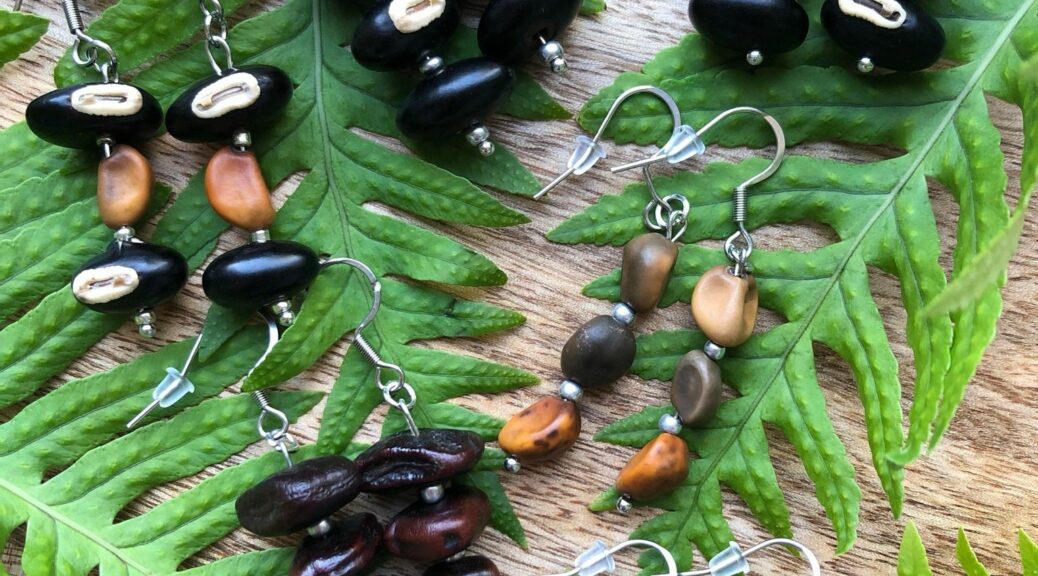 boucles d'oreilles en graines de haricots